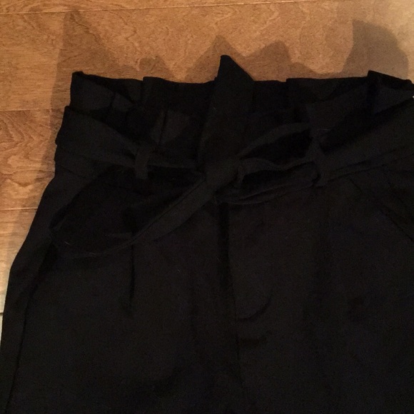High waist belted paperbag black pant - Picture 2 of 4